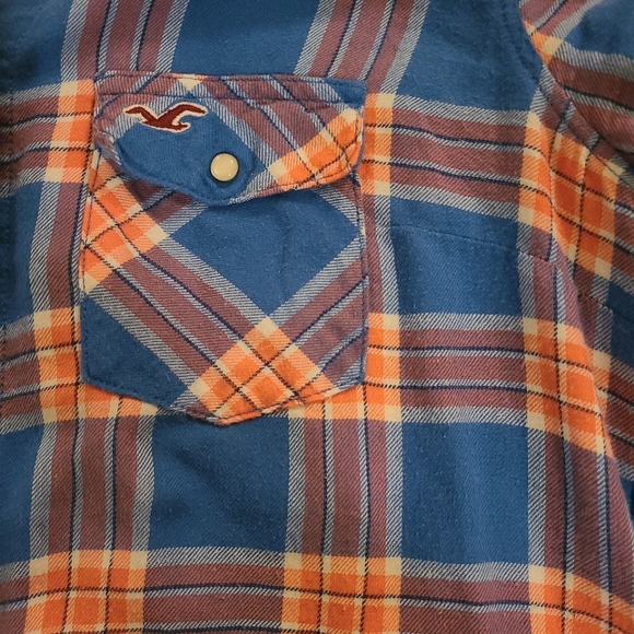 Hollister Longsleeve Plaid Flannel - Pink & Blue, US/CA M - Picture 2 of 3